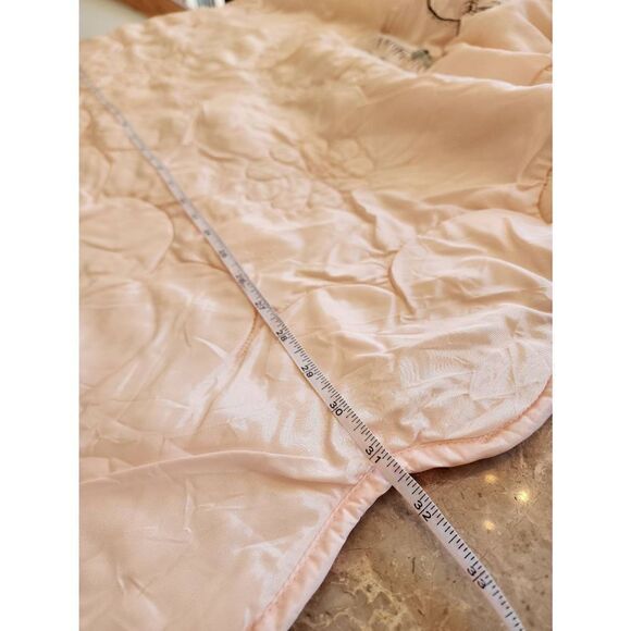 Vintage Precious Moments praying child pink viscose rayon baby blanket - Picture 7 of 7